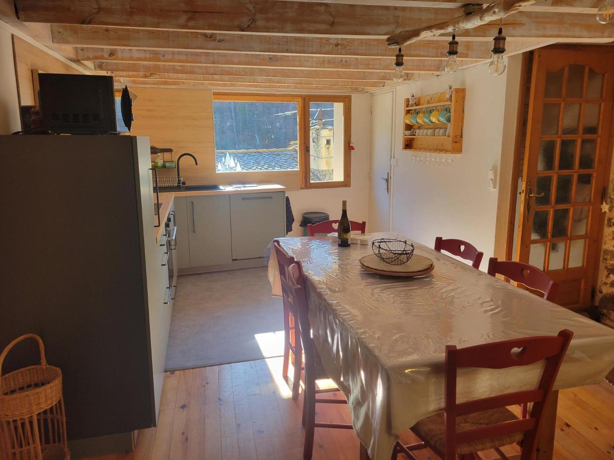 Paisible Maison Dans Les Pyrenees Fontpédrouse Εξωτερικό φωτογραφία